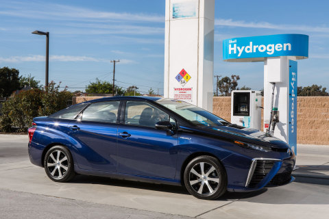 Toyota Mirai Debuts in Eight California Dealerships This October