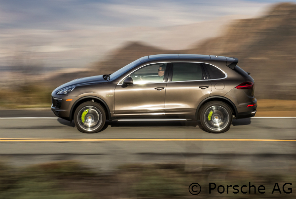 Plug-in Hybrid SUV Race: Porsche Cayenne