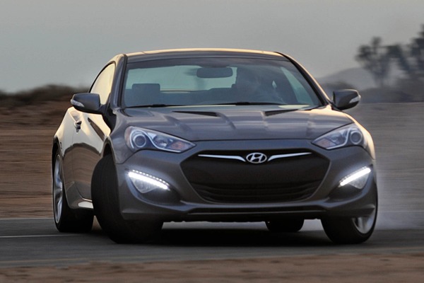 Minimalist Sports Car: Hyundai Genesis Coupe