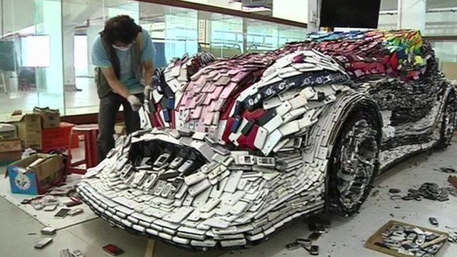 Artist Builds Green Race Car from Recycled Cell Phones