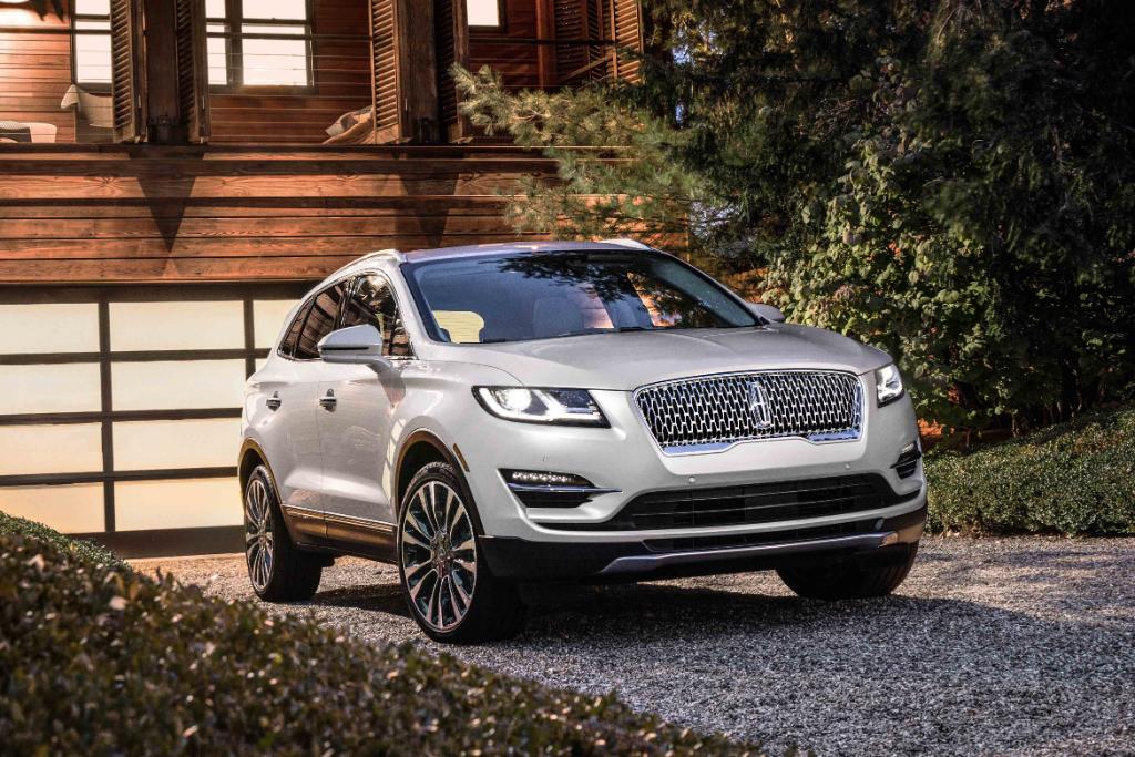 Lincoln Updates the MKC