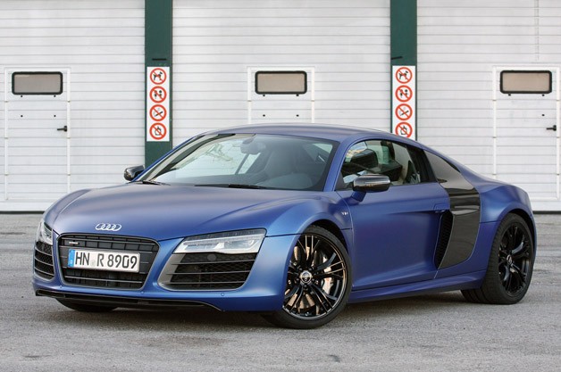 Here's A Review & Test Drive Of The 2014 Audi R8